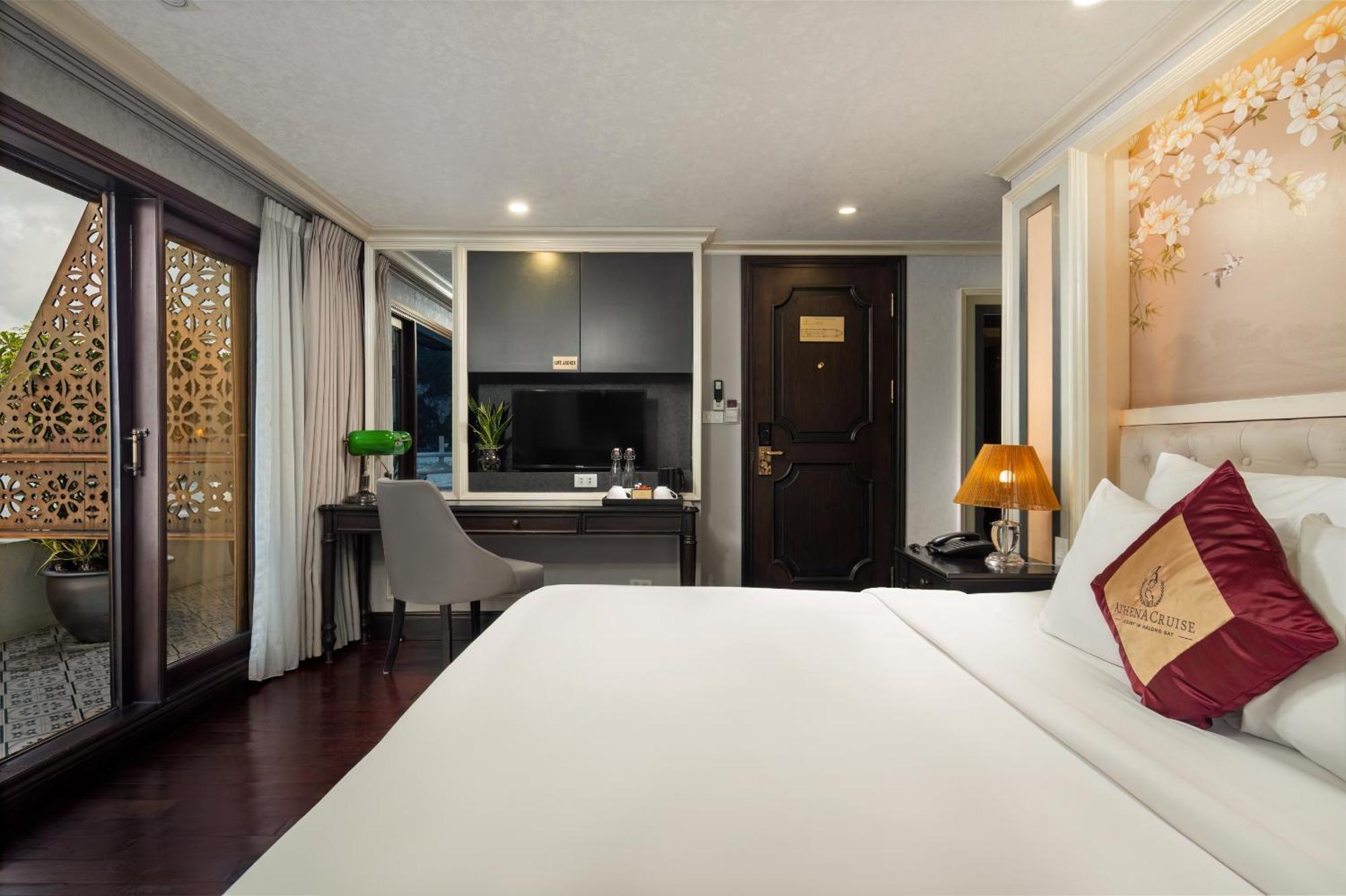 Halong Athena Cruise  5*