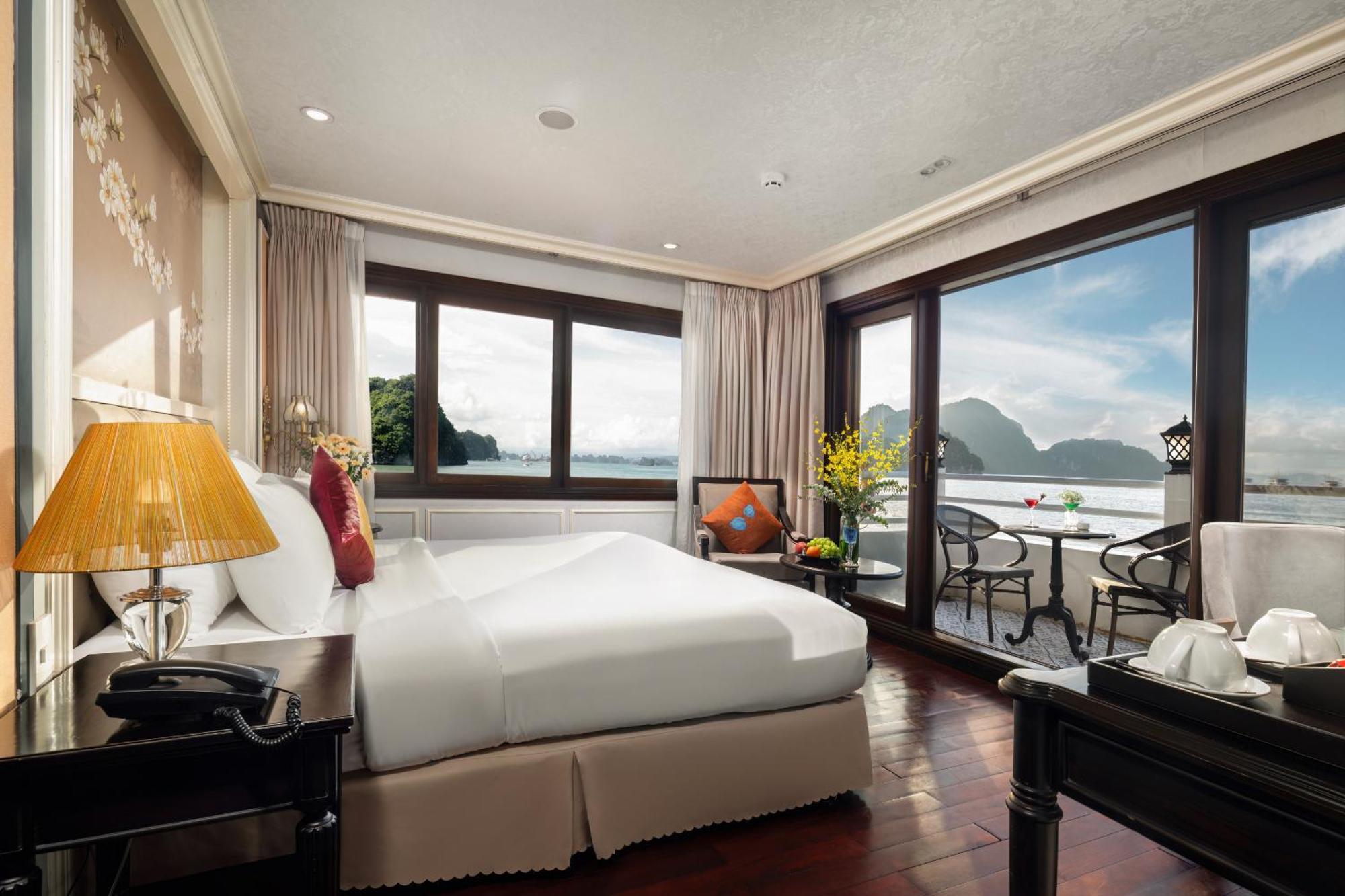 Halong Athena Cruise  Hạ Long